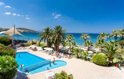 TUSAN BEACH RESORT Pools & Beach